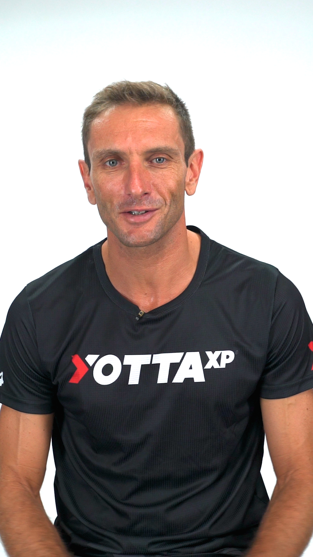 Cyril Viennot est triathlète professionnel et guide pour un athlète malvoyant aux Jeux paralympiques